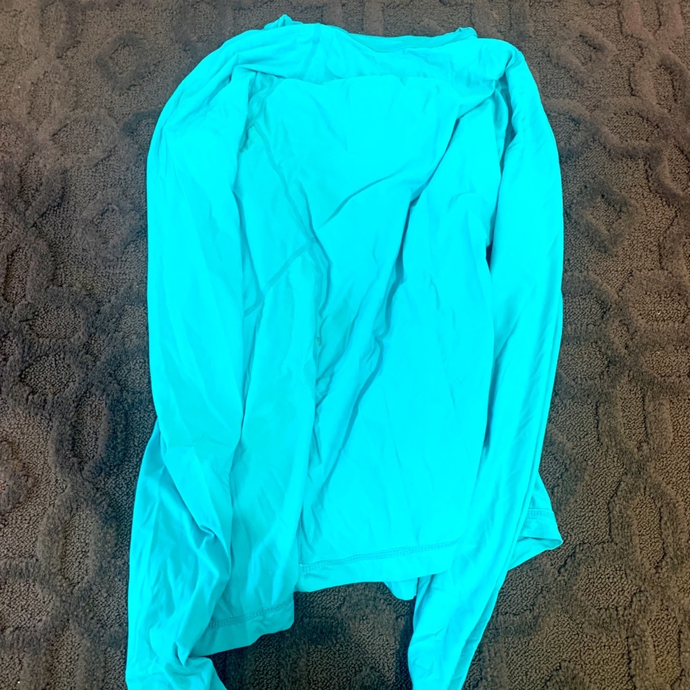 Great company long sleeve workout shirt.